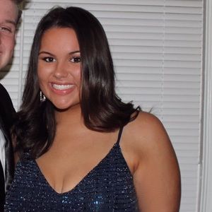 Meet your Posher, Abrielle